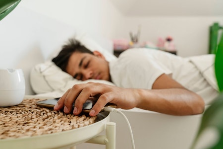 Apple warnt iPhone-Nutzer: Smartphone hat nachts nichts im Bett verloren