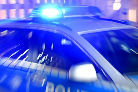Streit eskaliert vor Bar: Mann in Wilmersdorf angeschossen