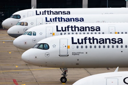 Flüge in Berlin gestrichen: Lufthansa-Kabinenpersonal in Frankfurt im Streik