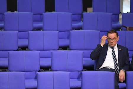 Bericht: AfD im Bundestag beschäftigt über 100 Mitarbeiter aus rechtsextremem Milieu
