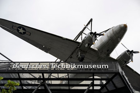Deutsches Technikmuseum Berlin eröffnet Dauerausstellung „Eisenbahn: Revolution und Alltag“