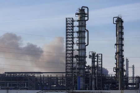 Russland: Feuer in Kuibyschew-Ölraffinerie nach Drohnenangriff – Gouverneur