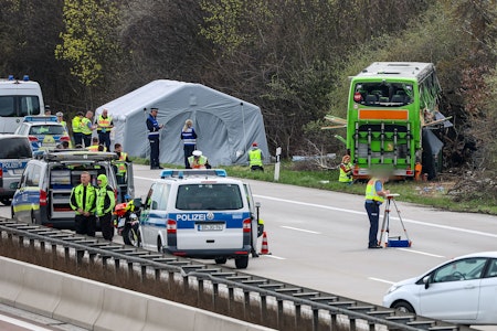 Flixbus-Unglück auf der A9 bei Leipzig: Identität von drei der vier Toten geklärt