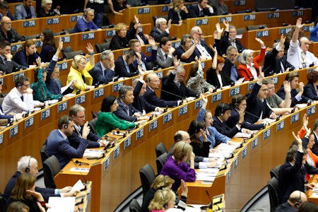 EU-Asylreform: Parlament beschließt in Brüssel neue Regeln 