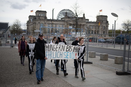 Protest in Berlin: Dritter Klimaaktivist tritt in den Hungerstreik 
