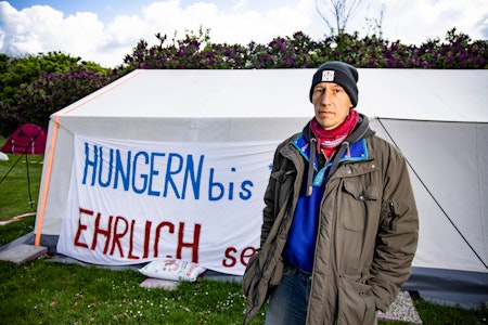 Hungerstreik fürs Klima in Berlin: „Olaf Scholz will mich verrecken lassen“