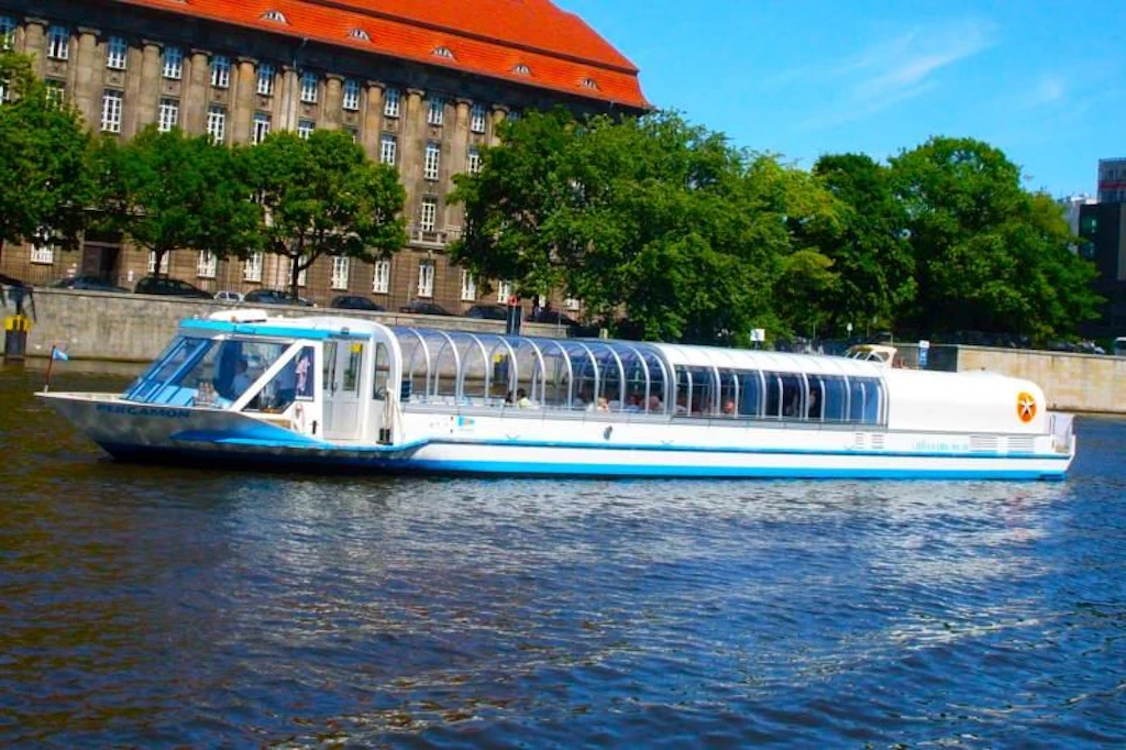 Schiff mieten Berlin MS Pergamon | Angebot hier!