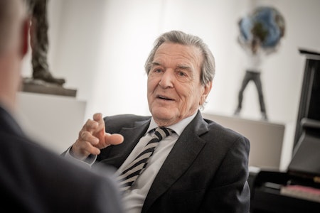 Berlin: Gerhard Schröder feiert im Borchardt Geburtstag mit Gregor Gysi, Sigmar Gabriel und Peter R…