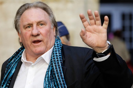 Nach Verhör: Gérard Depardieu muss wegen Vorwürfen sexueller Gewalt vor Gericht
