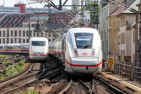 Berlin-Frankfurt: Deutsche Bahn blamiert sich vor ausländischen Journalisten