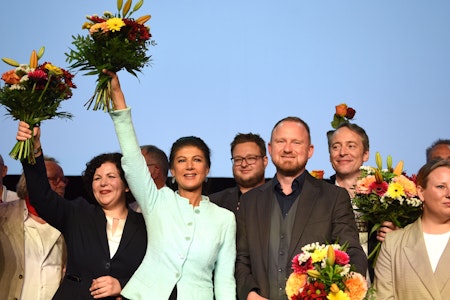 Europawahl: So feiert das Bündnis Sahra Wagenknecht in Berlin – Strack-Zimmermann ausgebuht