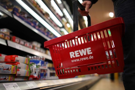 Rewe in Lichtenberg: Mitarbeiter ohrfeigt Kundin vor den Augen ihrer Kinder