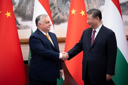 Orbán leiht sich eine Milliarde in China: Größter Kredit in Ungarns Geschichte