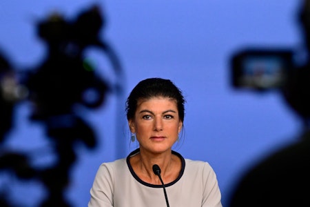 Niedrige Rente in Brandenburg: Sahra Wagenknecht will Volksentscheid