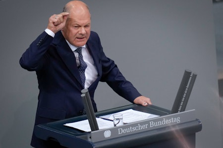 Migration: So streiten Olaf Scholz und Friedrich Merz im Bundestag – Livestream