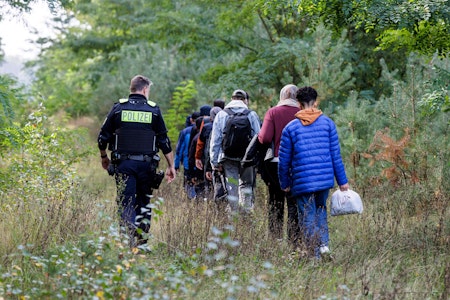 Neue Studie: Junge Menschen haben große Angst vor Migration – Klimawandel wird nebensächlich