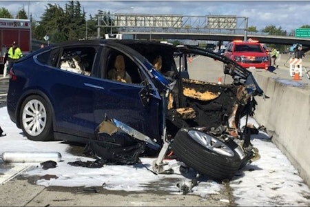 Tödlicher Unfall mit Tesla: US-Behörde untersucht Autopilot-System