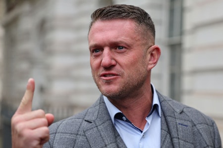 England: Rechtsextremist Tommy Robinson muss ins Gefängnis