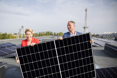 Photovoltaik – alles nur Geldverschwendung? Senat widerspricht: „Berlin ist besser als Bayern“