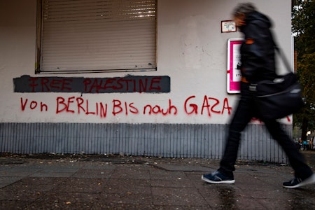 Warnhinweis für Juden und Homosexuelle: Warum man Berlins Polizeichefin Slowik dankbar sein sollte