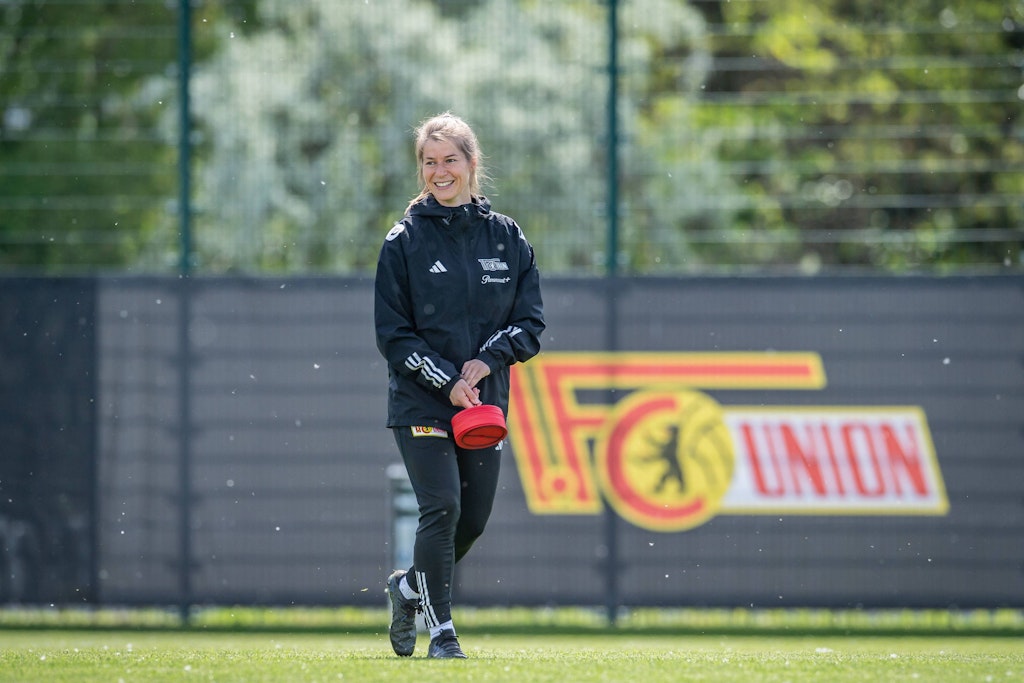 1. FC Union Berlin: Marie-Louise Eta rückt wieder zu den Profis auf!