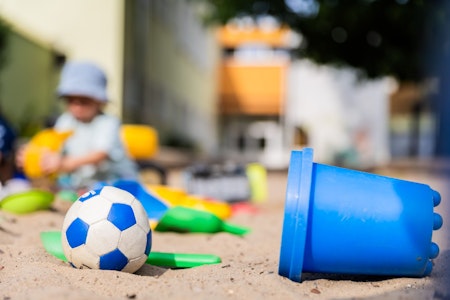 Mitte: Neugestaltung des Spielplatzes im Volkspark am Weinberg abgeschlossen