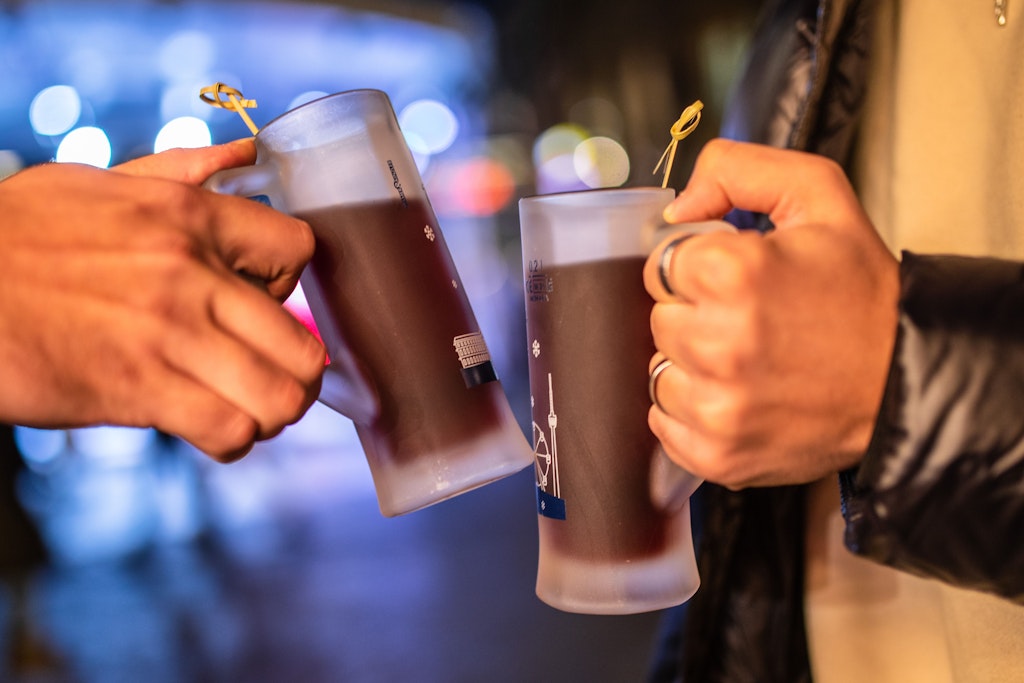 Glühwein-Preise auf Berliner Weihnachtsmärkten: Vier bis acht Euro pro Tasse möglich