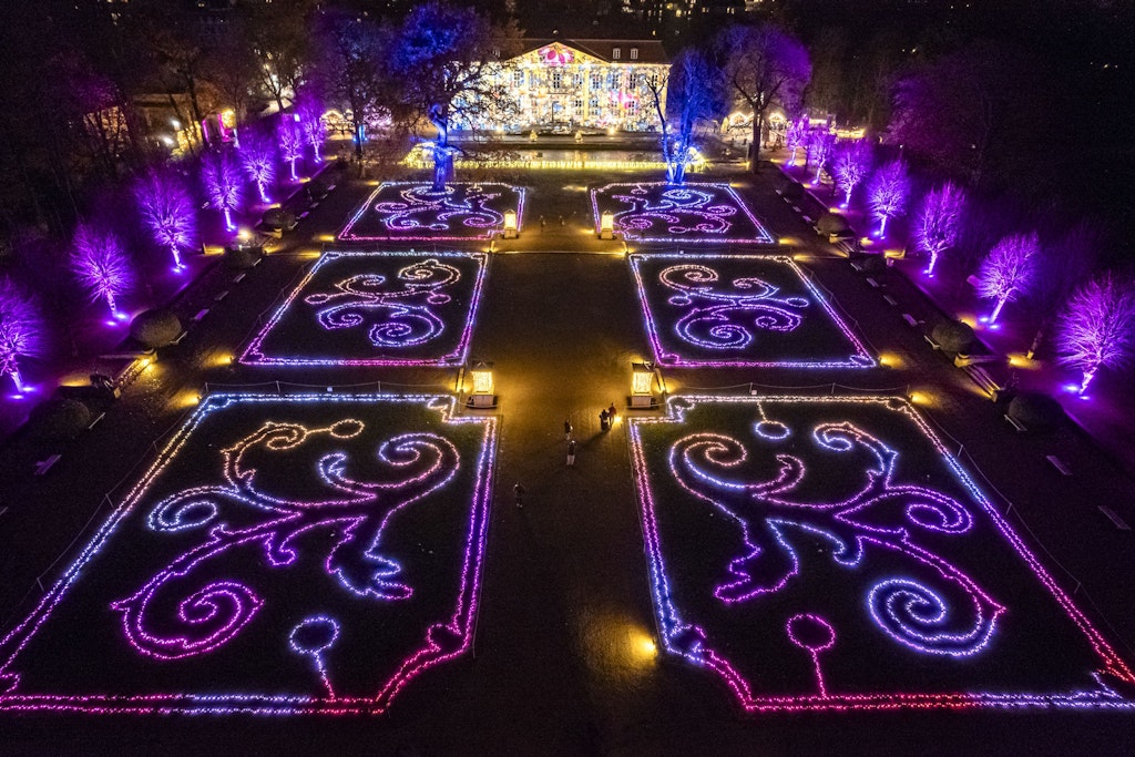 Berlin-Lichtenberg: Weihnachten im Tierpark startet – Lichtspektakel, Weihnachtsmarkt, Gratis-Eisba…