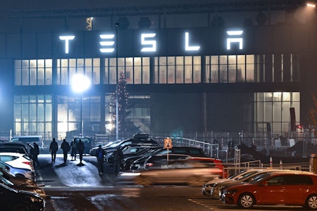 Harte Vorwürfe gegen Elon Musks Gigafactory: IG Metall verklagt Tesla-Betriebsrat
