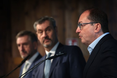 Neuer Regierungsstil nach Wahl unter Unionsführung: Dobrindt stellt sich flexible Koalitionsverträg…