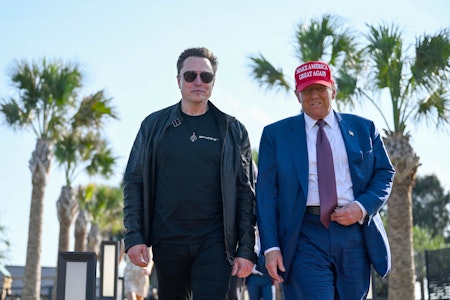 Elon Musk ist in Donald Trumps Anwesen eingezogen – Bericht