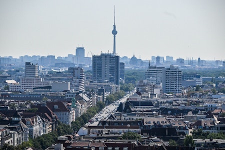 ChatGPT und DeepSeek zu den wichtigsten Fragen über Berlin: So kommen Sie an eine günstige Wohnung