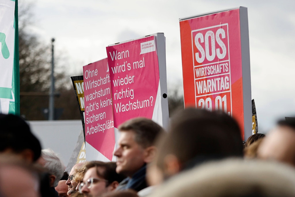 Wir haben DeepSeek und ChatGPT gefragt: Welche Partei rettet deutsche Wirtschaft?