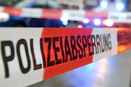 Österreich: Mann attackiert Passanten - 14-Jähriger stirbt