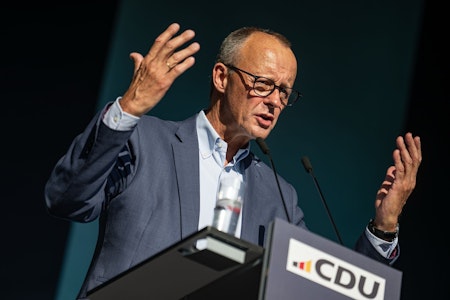 Milliarden für die Rüstung: Wird die Linke einen Deal mit Merz eingehen?