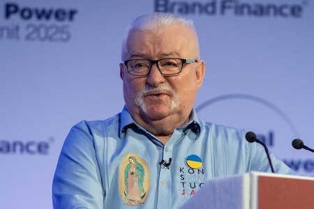 Polens Ex-Präsident Lech Wałęsa kritisiert Trump für Umgang mit Selenskyj im Weißen Haus: „Wie Verh…