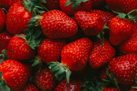 Neue Dubai-Schokolade? Darum hypen Stars wie Heidi Klum diese 18-Euro-Erdbeere