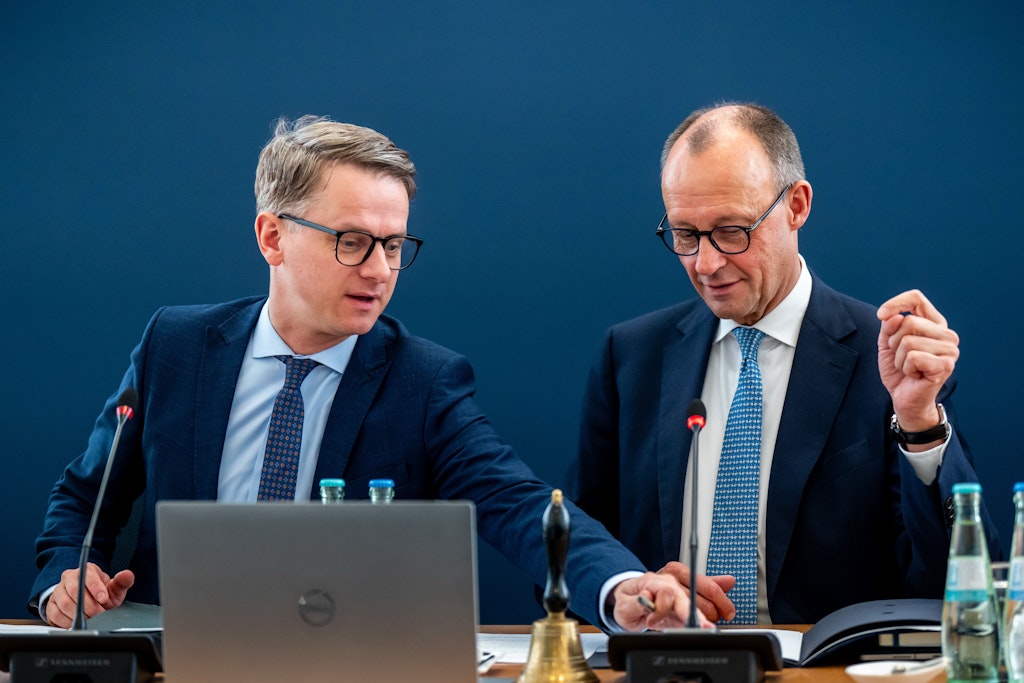 Merz sucht neuen Namen für künftige GroKo – wir haben ChatGPT und DeepSeek gefragt