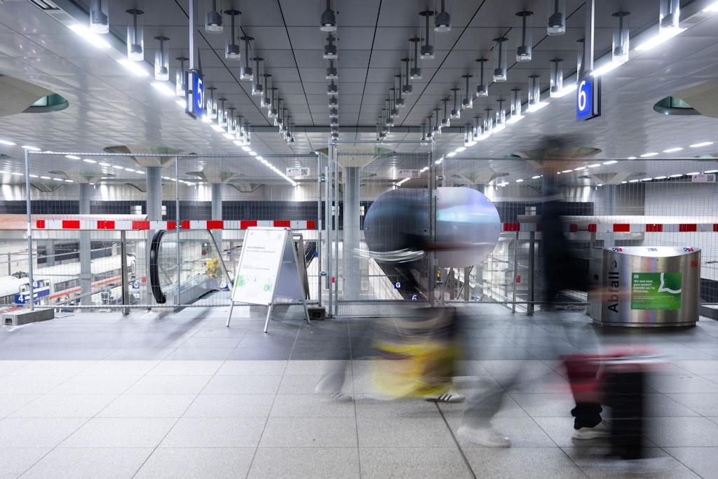 Berliner Hauptbahnhof: Tiefebene für ICE und Bahnverkehr wieder geöffnet