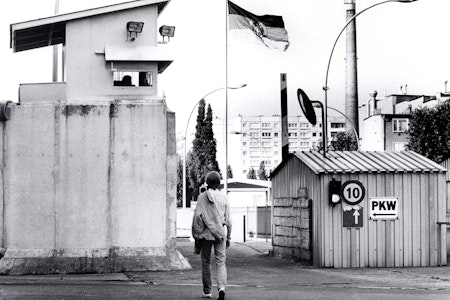 Kontrolle beim Museumsbesuch in Berlin: Wie früher bei der Grenzabfertigung in die DDR