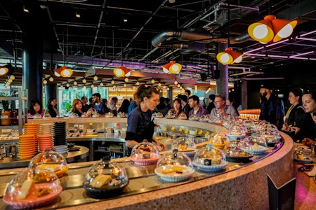 Berlins erstes Käse-Fließband: Kann dieses Restaurant den Potsdamer Platz retten?