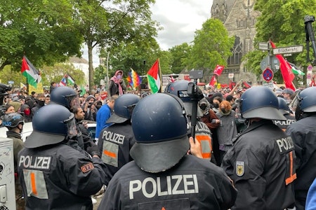 Nakba-Gedenktag in Berlin: Demo aufgelöst, schwerverletzter Polizist, Dutzende Festnahmen