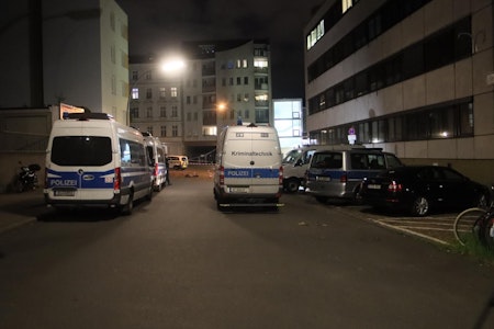 Messerattacke auf Berliner Polizisten: So geht es dem Beamten aus Neukölln heute
