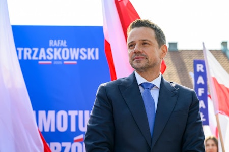 Polen: Pro-europäischer Kandidat Trzaskowski liegt bei Präsidentenwahl sehr knapp vorn