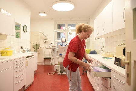 Menschenrecht medizinische Behandlung: So arbeiten ehrenamtliche Ärzte in Berlin