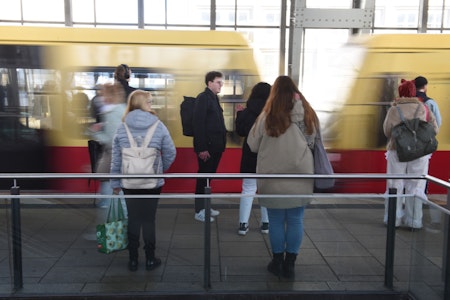 Obdachlose müssen weichen: DB beseitigt Angsträume im Bahnhof Alexanderplatz