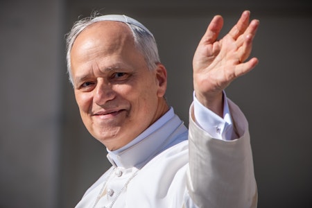 Domald Trump lädt Papst Leo XIV. ins Weiße Haus ein