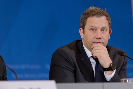 Konto gehackt? Anne Will wettert gegen Lars Klingbeil: „Hat er nach jeder verlorenen Wahl gesagt“
