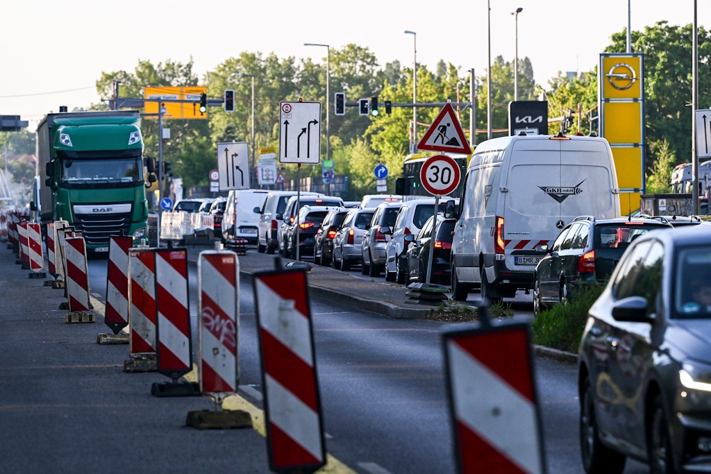 Einsturzgefährdete Brücke in Berlin-Oberschöneweide: Das ist der Zeitplan für den Abriss