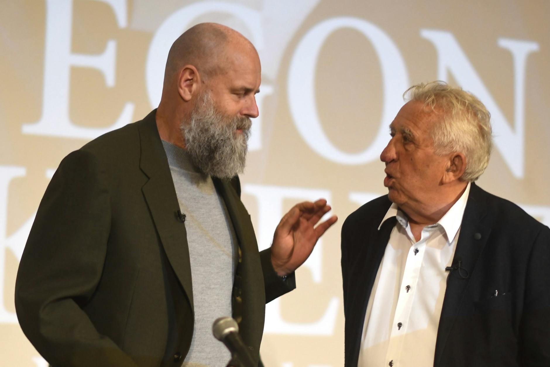 Talking to each other: Holger Friedrich and Egon Krenz in May 2025 at the book launch in the Babylon cinema